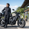 明るい時間に絶景を楽しむ日本人女性ソロライダー